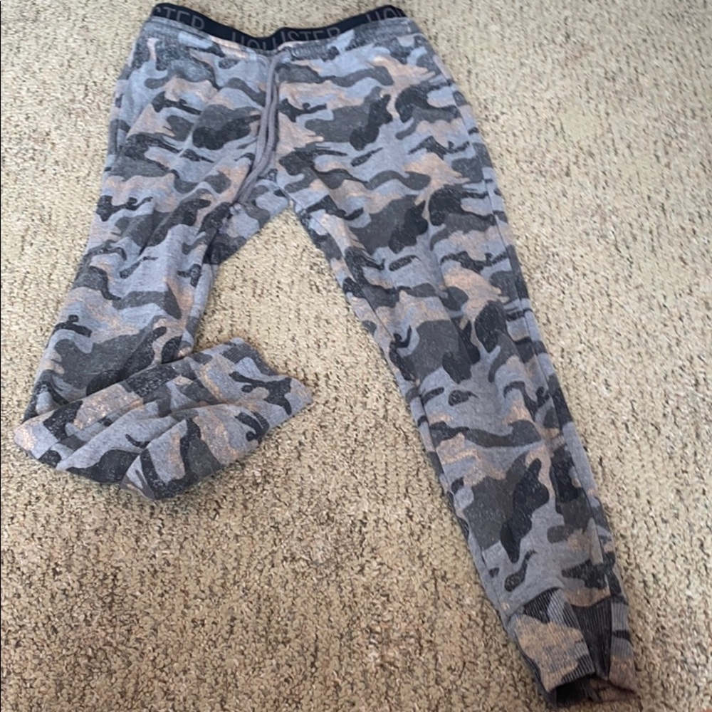 camo joggers